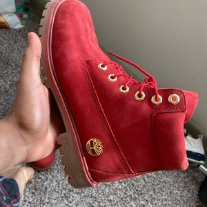 Red timberland boot